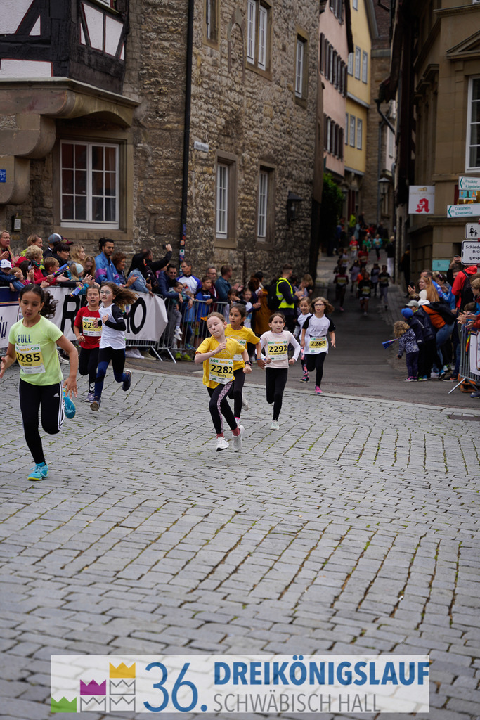 AOK Junior Cup 400m | 3Königslauf 2022 AOK Junior Cup 400m - Realisiert mit Pictrs.com