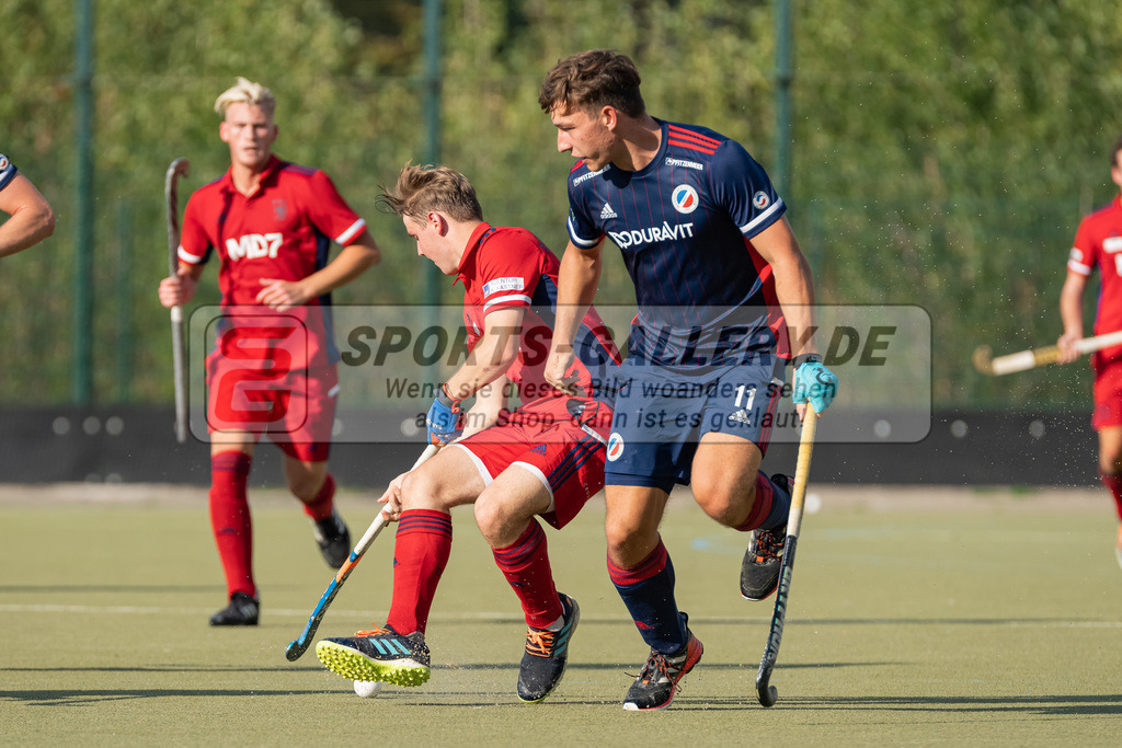HK_20220903_109783 | 1. Bundesliga Herren Düsseldorfer HC - Mannheimer HC am 3.9.2022 DHC Düsseldorf, Düsseldorf , Cofalla Jonas ( Düsseldorfer HC #4 ) , Jossip Anzeneder ( Mannheimer HC #11 )