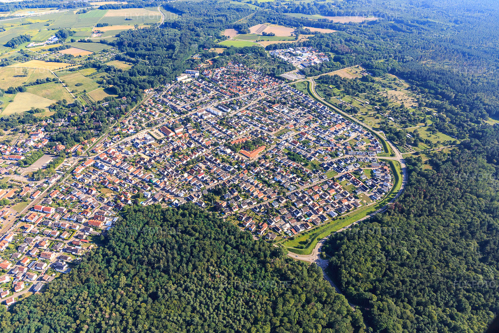 Luftbild: Vogelring in Jockgrim im Bundesland Rheinland-Pfalz in Deutschland. Foto: IMG_128369.jpg vom 12.08.2021 durch Werner Riehm/FLY-FOTO.de