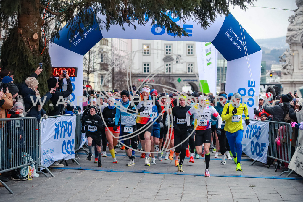 SILVESTERLAUF LINZ 25 | Linz, AUSTRIA, 31. Dezember 25, TRIRUN SILVESTERLAUF LINZ 25 , Image shows: 
Photo: WAPICS / BINDER Manuel