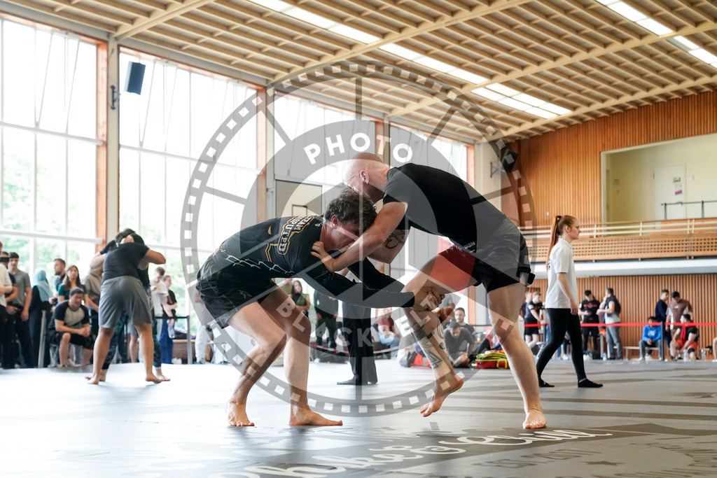 20240608PBB02503 | Fighters compete during the ILLCS VII summer edition luta livre competition in Hannover, Germany, on June 8, 2024.