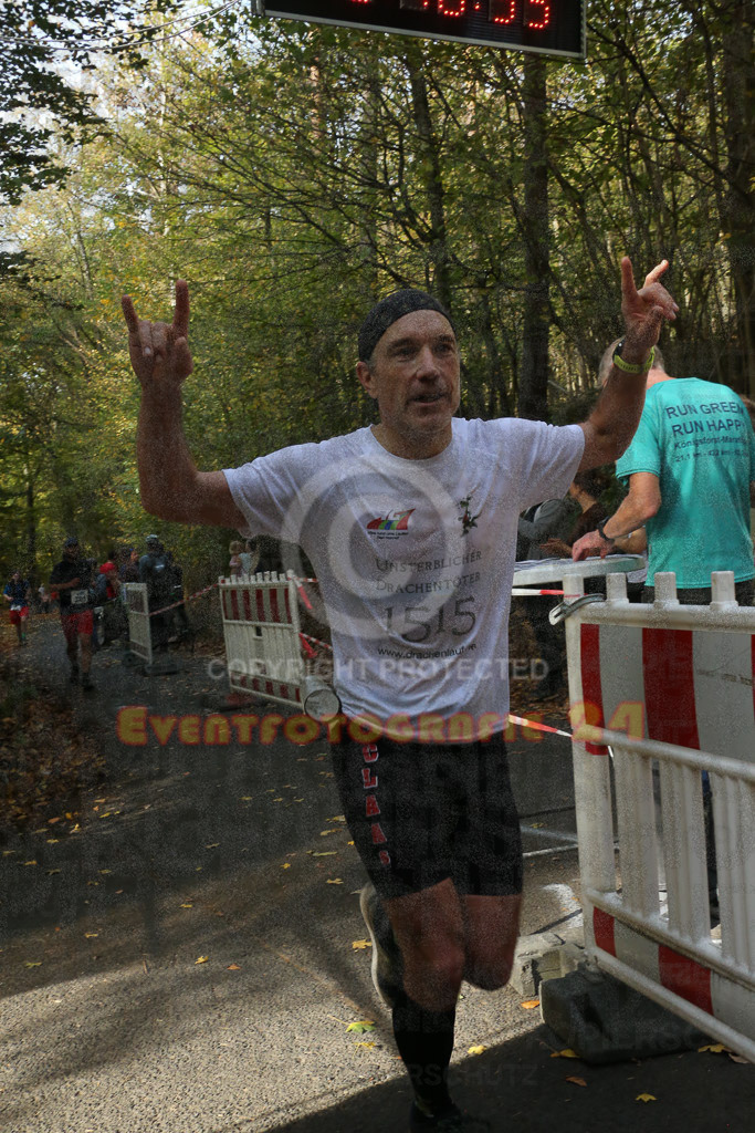 221030_1251_EX1_6914 | Sportfotografie im Rhein-Sieg Kreis, Köln, Bonn, NRW, Rheinland Pfalz, Hessen, etc. Unser Tätigkeitsfeld umfasst den Laufsport vom Volkslauf über den Marathon, Duathlon, Triathon bis zum Ultralauf wie Kölnpfad Ultra oder Schindertrail.