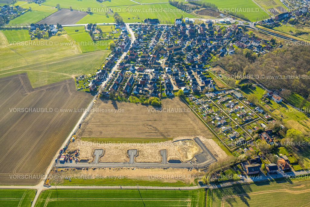 Selm250404755 | Luftbild, Baustelle und Baugebiet Josef-Lüffe-Park, Neubau Wohngebiet, Kleingärtnerverein Fährenkamp e.V., Hassel, Selm, Münsterland, Nordrhein-Westfalen, Deutschland