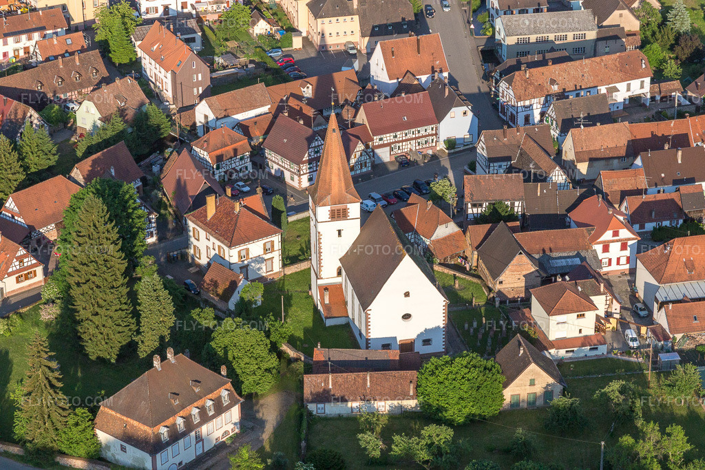 Aerial view: Conseil Fabrique de l'Eglise Catholique in Lembach in the state Bas-Rhin, France. – Photo: IMG_080268.jpg taken on 06/05/2015 by Werner Riehm/FLY-FOTO.com – Resolution of the original: 5472 x 3648 px
