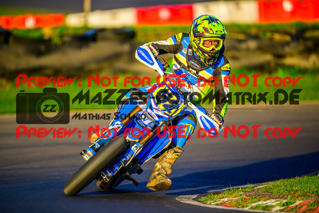 MaZZes_Fotomatrix_20251003_6007705_0463 | S4