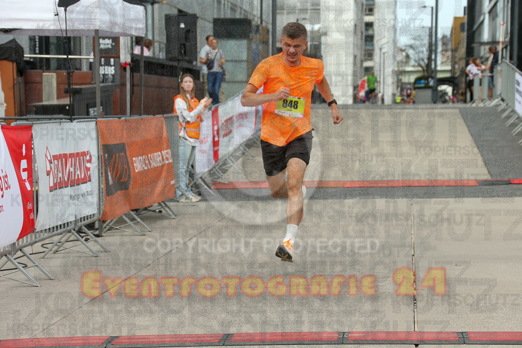 250920_1320_EX1_4064 | Sportfotografie im Rhein-Sieg Kreis, Köln, Bonn, NRW, Rheinland Pfalz, Hessen, etc. Unser Tätigkeitsfeld umfasst den Laufsport vom Volkslauf über den Marathon, Duathlon, Triathon bis zum Ultralauf wie Kölnpfad Ultra oder Schindertrail.