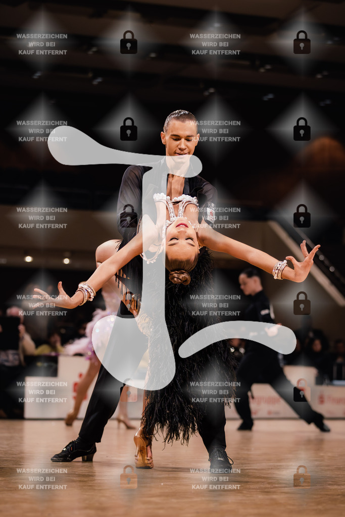 Goldstadtpokal 2025 - WDSF World Open Latin 24th (7) Yevgen Golovchenko _ Evita Badt (Schwarz Weiß Club Pforzheim)-2025-01-25-5889 | Webshop for digital downloads and prints of dance sport, event & show photographer Julian Link - Realisiert mit Pictrs.com
