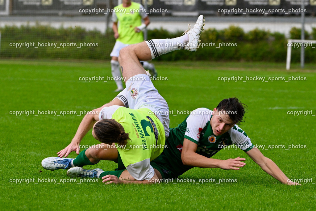 WSG Radenthein vs. SV Rapid Lienz | #3 Max Unterwandling WSG Radenthein, #17 Jonas Huber Rapid Lienz, WSG Radenthein vs. SV Rapid Lienz, WSG Radenthein vs. SV Rapid Lienz am 30.08.2025 in Radenthein (Sportplatz Radenthein), Austria, (Photo by Bernd Stefan)