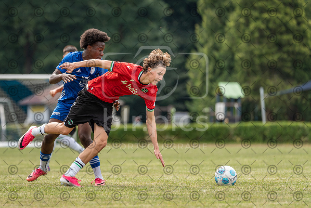 _DSC8252 | Professionelle Fußball- und Sportfotografie. Spielbilder online ansehen und kaufen – Einzelbilder oder komplette Galerien in hoher Qualität. - Realisiert mit Pictrs.com