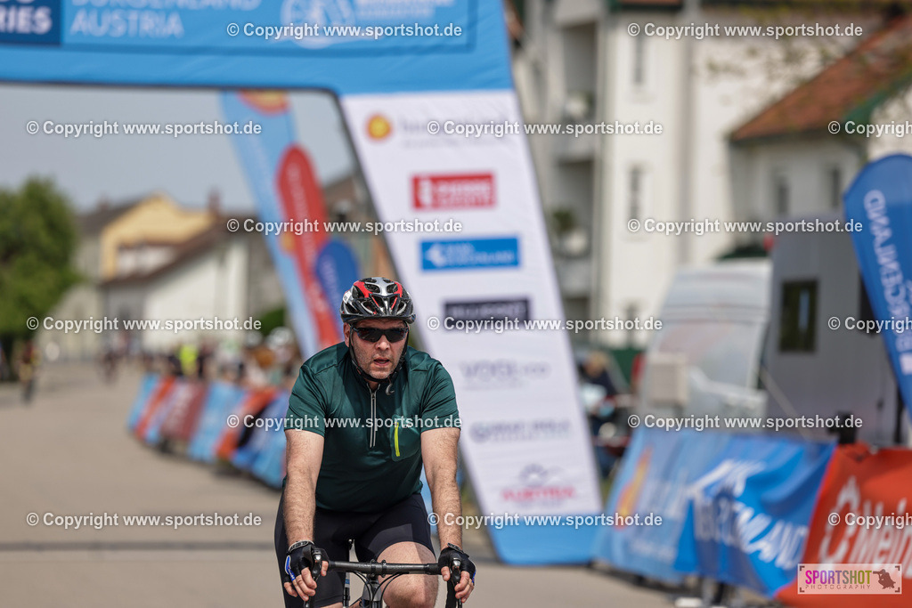 VJ__9399 | Neusiedlersee Radmarathon 2026@sportshot_your_pictrs #yourpictures#roadtowm2029 #nrm #neusiedlerseeradmarathon #neusiedlersee #neusiedlerseetourismus #burgenland #mörbisch #nrm26 #burgenlandtourismus #voglundco #poweredbyburgenlandtourismus #radsport #rad #marathon #ucigranfondo #visitburgenland #ucigranfondoworldseries