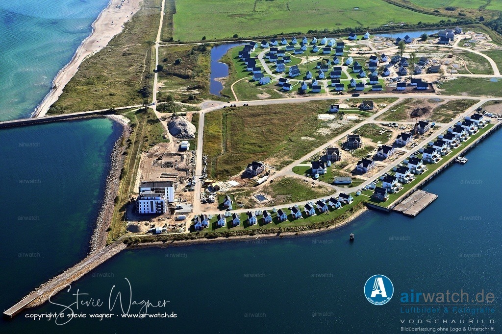  Luftbild OstseeResort Olpenitz - Die gesamte Region bietet zahlreiche Freizeitaktivitäten | Die gesamte Region bietet zahlreiche Freizeitaktivitäten wie Fahrradverleih, Minigolf, Segelschulen, Yacht-Charter und Boots- oder Schiffstouren, wobei die Stadt Kappeln mit ihrer Fußgängerzone, Fischrestaurants und Cafés ebenfalls leicht erreichbar ist.