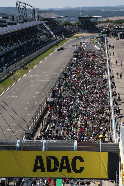 DTM525_081012420909622MK | Motorsport-Fotografie: DTM, 24h Nürburgring und GT-Action in hochauflösenden Bildern. Entdecke packende Rennmomente & Impressionen direkt aus der Boxengasse. - Realisiert mit Pictrs.com