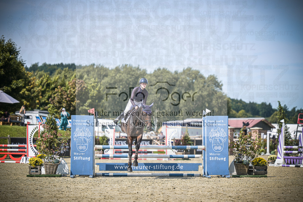 DOS_3486 | Entdecke hochwertige Reitturnierfotos von Foto Oger. Professionell, emotional und authentisch – jetzt Lieblingsmomente im Shop bestellen.Deutschlandweite Turnierfotografie. - Realisiert mit Pictrs.com