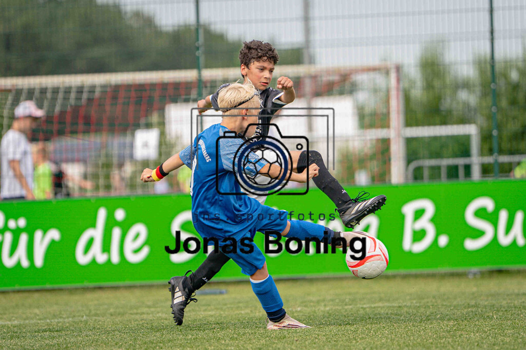 Fußball I E-Junioren I Saison 2025-2026 I OM-Cup Lüsche I Samstag  I 22793 | jns.sportfotos - Realisiert mit Pictrs.com