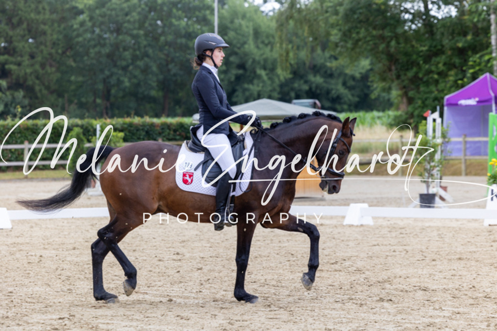 7I8A3830 | melanie-engelhardt-photography - Realisiert mit Pictrs.com