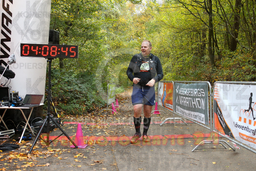 251026_1410_EX1_4150 | Sportfotografie im Rhein-Sieg Kreis, Köln, Bonn, NRW, Rheinland Pfalz, Hessen, etc. Unser Tätigkeitsfeld umfasst den Laufsport vom Volkslauf über den Marathon, Duathlon, Triathon bis zum Ultralauf wie Kölnpfad Ultra oder Schindertrail.
