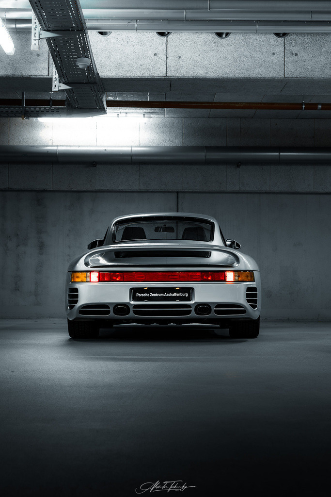 R6AT7010 _Alexander Tschuncky | Entdecken Sie die faszinierende Welt von Alexander Tschuncky Arts: Kreative Fotografie, atemberaubende Automobilkunst und hochwertiger Bilderdruck. Lassen Sie sich inspirieren! - Realisiert mit Pictrs.com