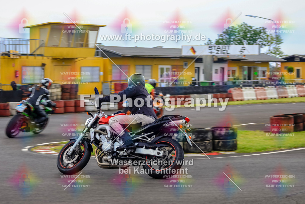 OBK-5697 | Hier findet Ihr Bilder von Touristenfahrten auf der Nürburgring Nordschleife oder von anderen Veranstaltungen die ich besucht habe. Viel Spass beim Durch Schauen 
