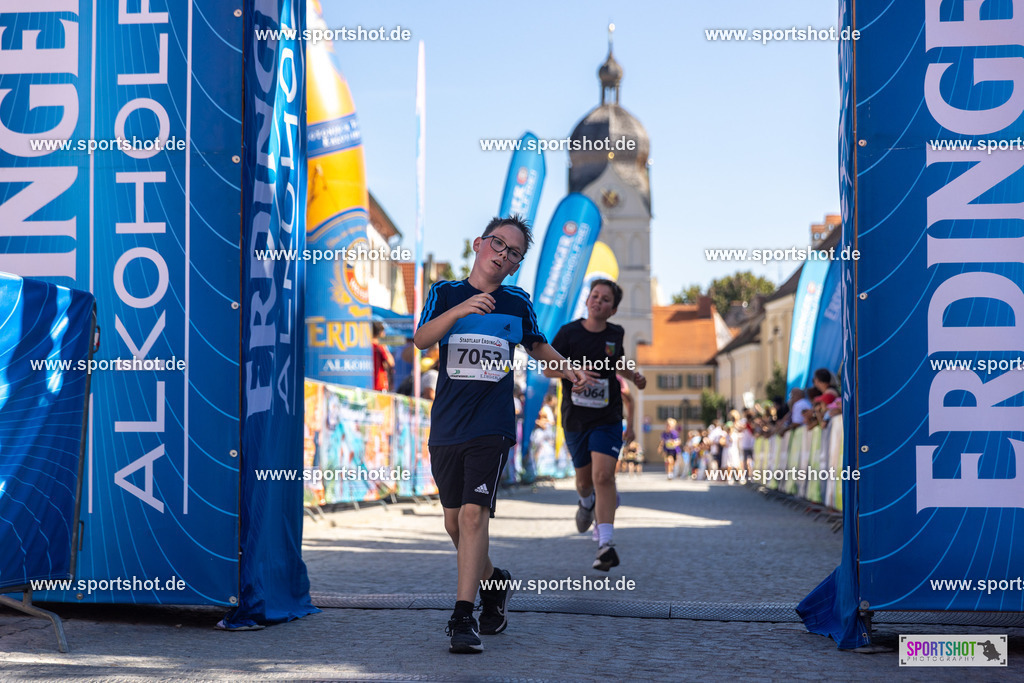 VJ__3490 | Stadtlauf Erding 2025 #stadtlauferding #erdingstadtlauf #stadtlauf_erding #laufmotivation #trisporterding #yourpictrs #sportshot_your_pictrs
