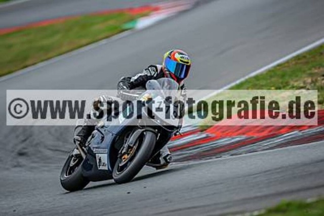 spof8863 | Professionelle Fotos von Sportveranstaltungen, aber auch Hochzeiten und anderen Events. - Realisiert mit Pictrs.com