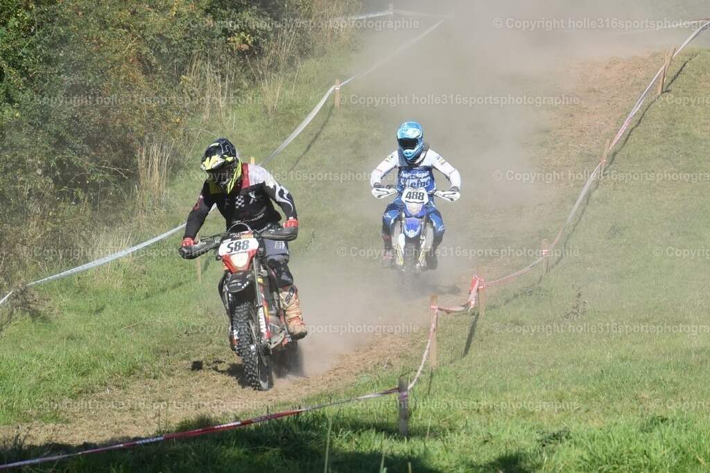 DSC_0105 | Sportfotografie , Motorsport, Motoross, Reitsport, Mointainbike, Enduro,
Landschaft , Outdoor, Eventfotografie, Landschaft, Bilder online bestellen - Realisiert mit Pictrs.com