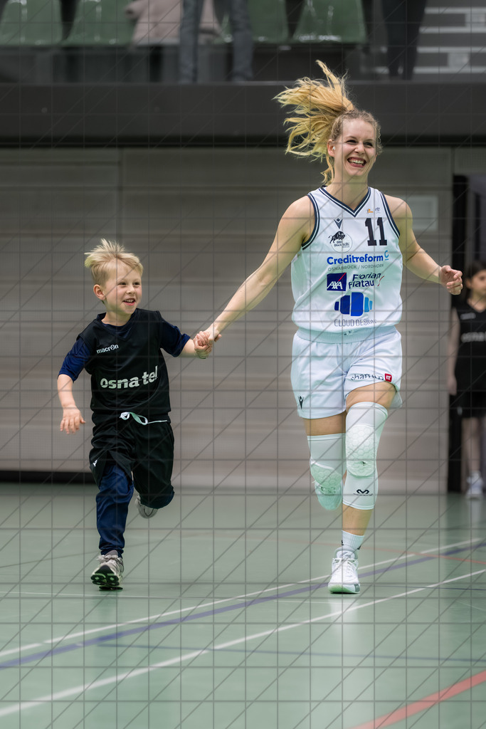 2. DBBL Nord 25/26 | Spieltag 08 | BBC Osnabrück vs. LionPride Braunschweig | 16.11.25: 2. DBBL Nord 25/26 | Spieltag 08 | BBC Osnabrück vs. LionPride Braunschweig / Osnabrück / Deutschland  //   CREDIT:www.bullenfotos.de, Martin König, Hörner Weg 40, D-49078 Osnabrück, +4917663732967 // Nutzung und Weitergabe nur zu den vereinbarten Zwecken. Presseanfragen an Ersteller. Alle Rechte beim Ersteller. Honorierung nach MFM. - Realisiert mit Pictrs.com