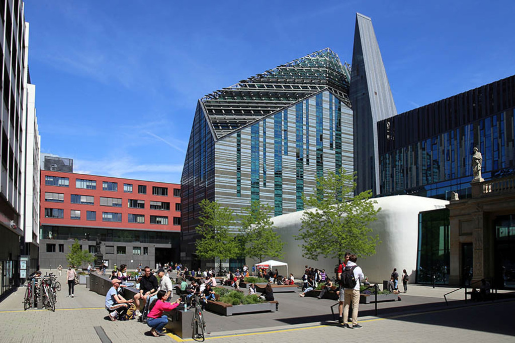 Foto: Leipzig - Universität Leipzig | Das Team hinter BILDLEXIKON LEIPZIG bündelt historische wie aktuelle Informationen über die Stadt Leipzig in Text und Bild auf einer Plattform und stellt diese der interessierten Öffentlichkeit zur Verfügung.
