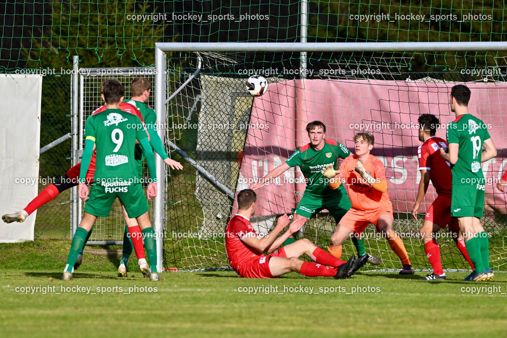 FC ASKÖ Gmünd vs. SV Rapid Lienz | #8 Domenik Steiner FC Gmünd, #9 Juro Kovacic FC Gmünd, #19 Nico Payer FC Gmünd, #21 Hannes Sagmeister FC Gmünd, #14 Stephan Gigler FC Gmünd, #3 Valentin Dorer Rapid Lienz, #2 Patrick Eder Rapid Lienz, FC ASKÖ Gmünd vs. SV Rapid Lienz, FC ASKÖ Gmünd vs. SV Rapid Lienz am 09.11.2025 in Ferlach (Ballspielhalle Ferlach), Austria, (Photo by Bernd Stefan)