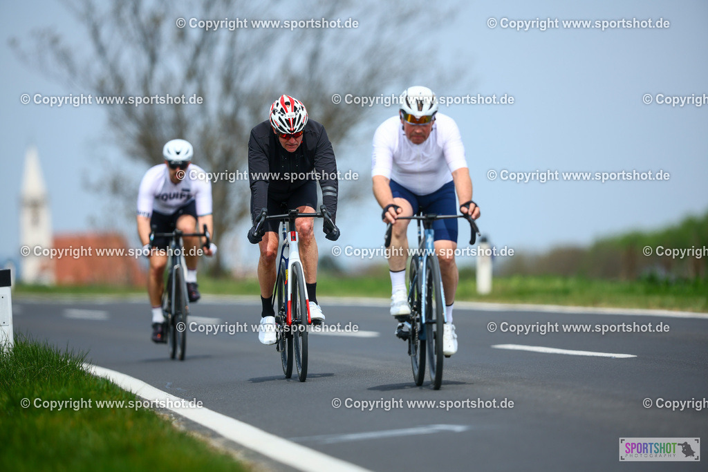 429_TRA56566 | Neusiedlersee Radmarathon 2026@sportshot_your_pictrs #yourpictures#roadtowm2029 #nrm #neusiedlerseeradmarathon #neusiedlersee #neusiedlerseetourismus #burgenland #mörbisch #nrm26 #burgenlandtourismus #voglundco #poweredbyburgenlandtourismus #radsport #rad #marathon #ucigranfondo #visitburgenland #ucigranfondoworldseries
