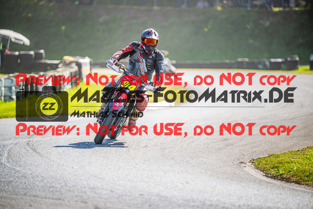 MaZZes_FotoMatrix_230916_6857 | UE40