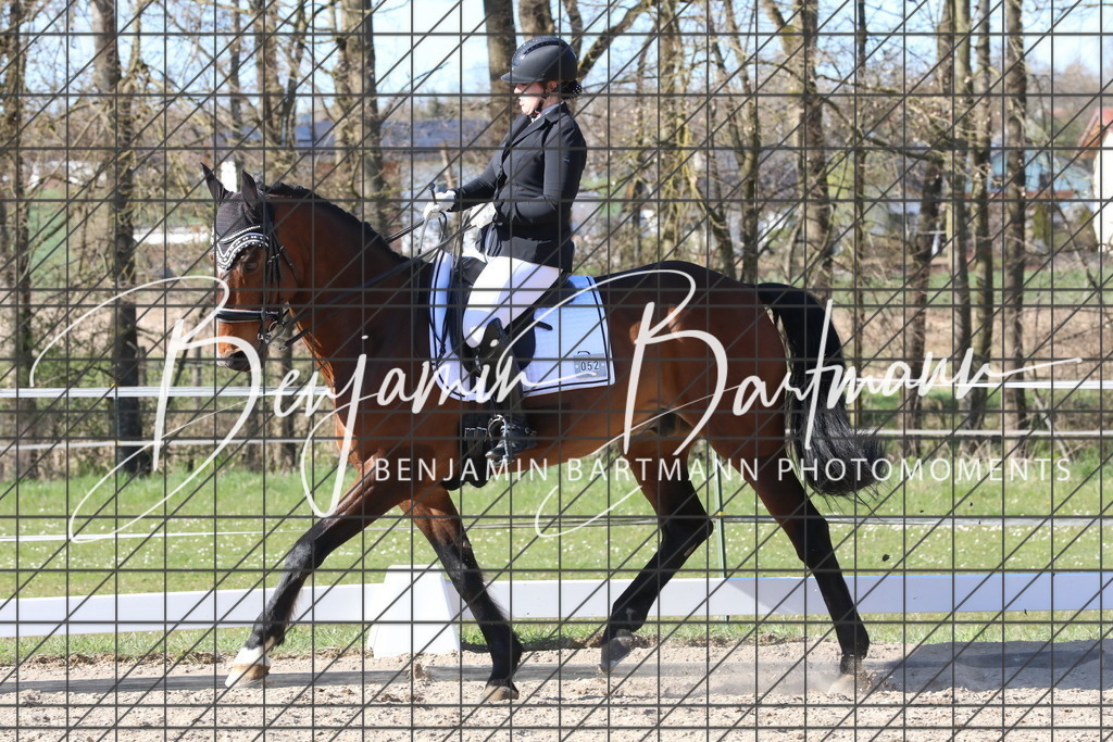 AZ2A5300 | Benjamin Bartmann Photomoments