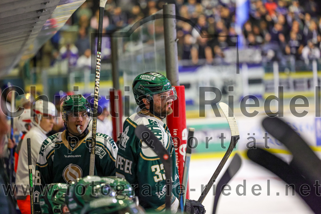 2025-09-26_007_TSV_Erding_gegen_SC_Riessersee | Erding, Deutschland, 26.09.2025:Eishockey, Oberliga Süd 2025 / 2026, 3. Spieltag, TSV Erding gegen SC Riessersee, Endergebnis: 3:5Marc Schmidpeter (Erding Gladiators, #33)Foto: Christian Riedel / fotografie-riedel.net