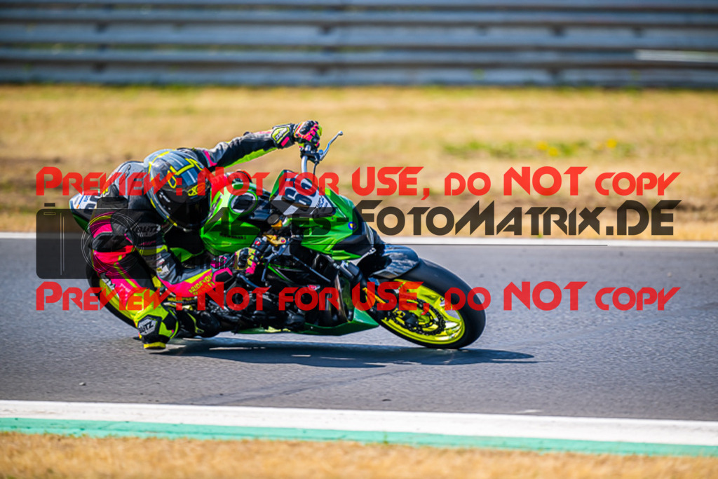 MaZZes_FotoMatrix_220626_2-405 | TWINCUP