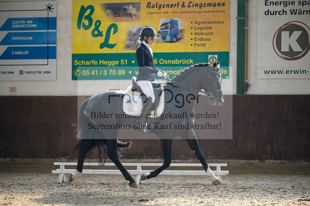 Reitturnier Voxtrup | Entdecke hochwertige Reitturnierfotos von Foto Oger. Professionell, emotional und authentisch – jetzt Lieblingsmomente im Shop bestellen.Deutschlandweite Turnierfotografie. - Realisiert mit Pictrs.com