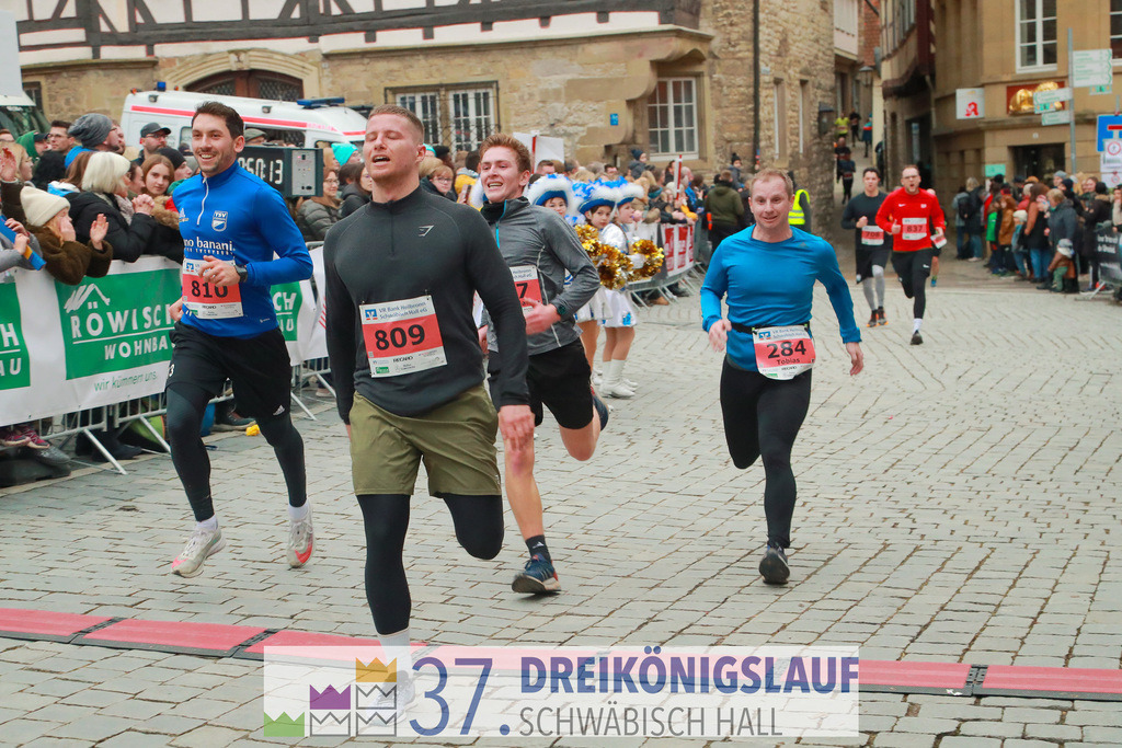 VR Bank Hauptlauf 10000m | 3 Koenigslauf 2023 - Realisiert mit Pictrs.com