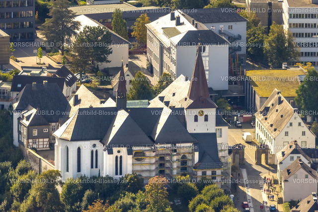 Arnsberg230904986 | Luftbild, Kloster Wedinghausen, Kath. Propsteikirche St. Laurentius, Arnsberg, Sauerland, Nordrhein-Westfalen, Deutschland