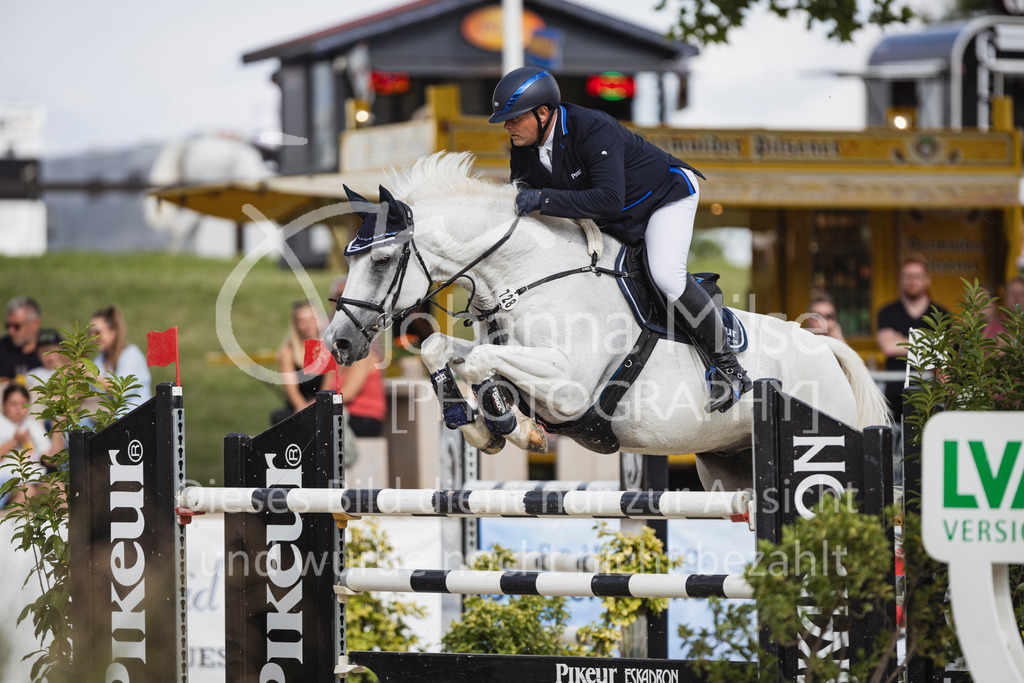 250711_BHO_2Ph-M2-2-838 | Deine schönsten Turniermomente als professionelle Fotos! Entdecke hochwertige Pferdesport-Fotografie im Online-Shop. Jetzt Fotos finden & bestellen!