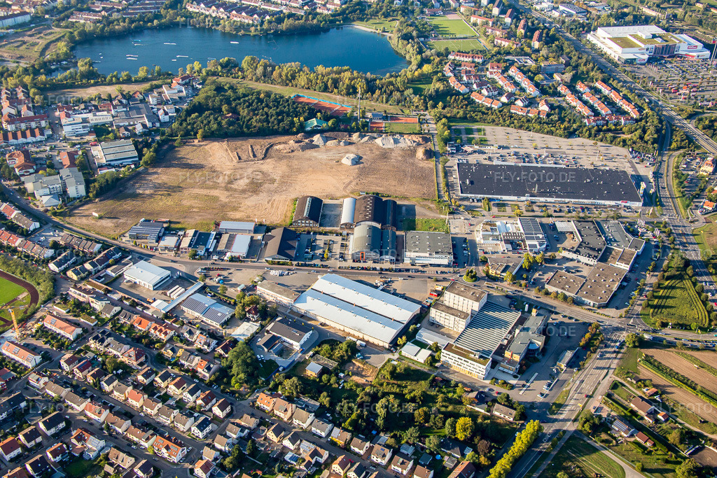 Luftbild: Neubau- Baustelle im Gewerbegebiet Schütte-Lanz-Park in Brühl im Bundesland Baden-Württemberg in Deutschland. Foto: IMG_072993.jpg vom 23.09.2014 durch Werner Riehm/FLY-FOTO.de