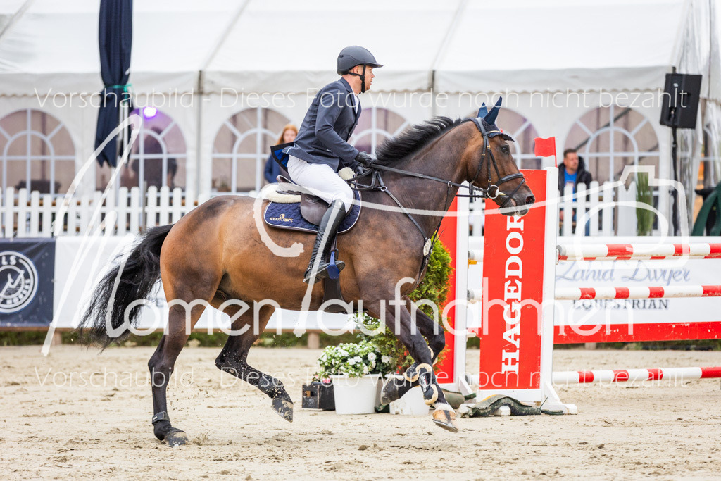 BHO-2PhSpr-M-195 | MomenTaufnahmen Pferdesportfotos