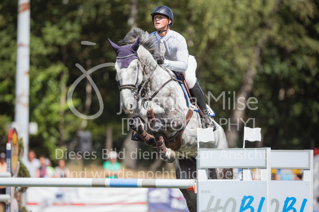 220717_LC_GroßerPreis-910 | Deine schönsten Turniermomente als professionelle Fotos! Entdecke hochwertige Pferdesport-Fotografie im Online-Shop. Jetzt Fotos finden & bestellen!