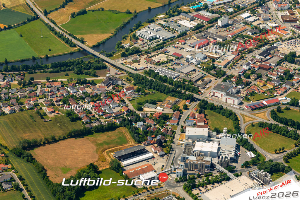 Das Luftbild zeigt : Nunsting Cham - Die Luftaufnahme wurde 2023 vom UL-Flugzeug aus erstellt ( keine Drohne ) - Hochauflösende Luftaufnahme - Für grossformatige Ausdrucke geeignet. Die Geschenkidee !Mit Lizenz und Bildrechte bestellbar