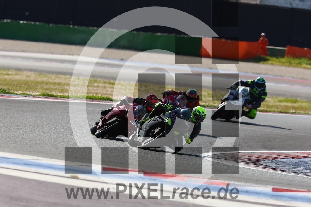0146-20260403_05690 | Schöne Erinnerungen an spannende Momente - das festzuhalten ist unser Job. PIXELrace.de ist seit 2003 auf den Rennstrecken Europas unterwegs um die Action draußen beim Fahren und die wunderbare Stimmung imm Fahrerlager für euch einzufangen.
