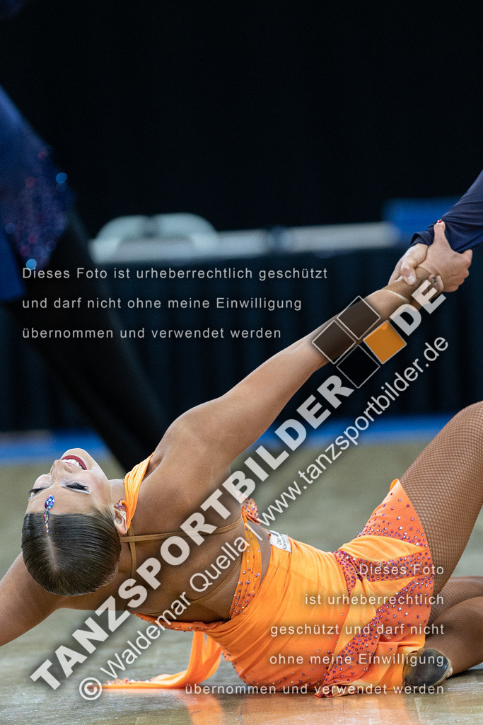 20230226-12142 | Hier finden Sie Tanz Bilder vom Latein und Standard Formationen tanzen. Sportbilder vom Tanzsport. Schöne Fotos und von Weltmeisterschaft, Europameisterschaft, Bundesliga, Regionalliga, Oberliga und Landesliga sowie von GOC Stuttgart, DanceComp, WM Bremen