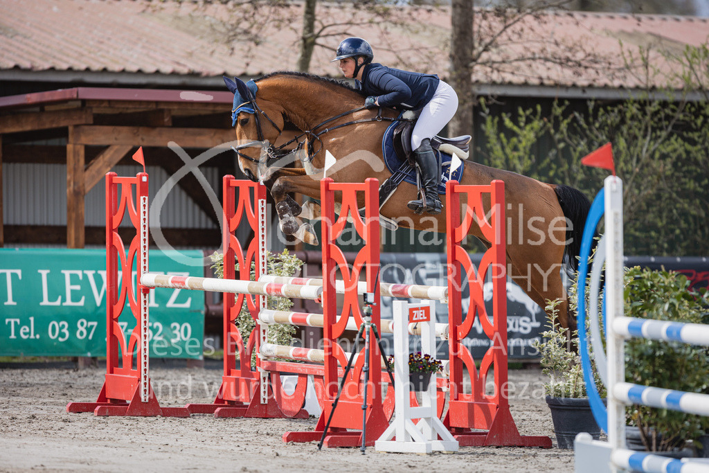 230411_Mühlen_03SprPf-L-337 | Deine schönsten Turniermomente als professionelle Fotos! Entdecke hochwertige Pferdesport-Fotografie im Online-Shop. Jetzt Fotos finden & bestellen!