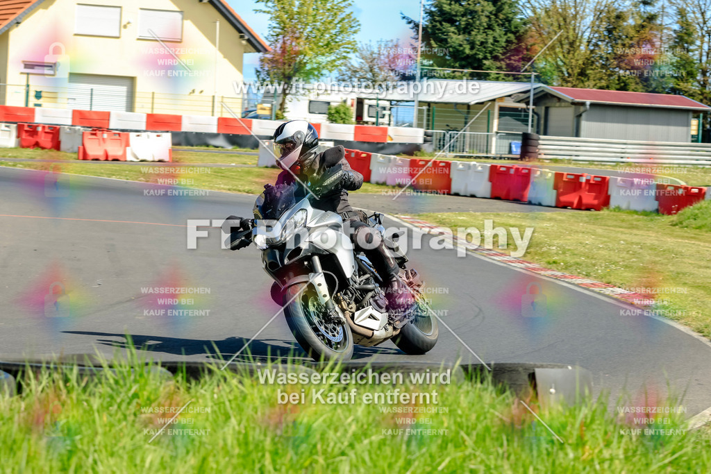 _OTO1775 | Hier findet Ihr Bilder von Touristenfahrten auf der Nürburgring Nordschleife oder von anderen Veranstaltungen die ich besucht habe. Viel Spass beim Durch Schauen 