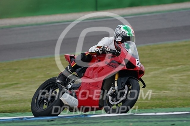 2023_05_01_PBK_30533 | Sportfotografie; SlowMotion; Video; Rennstrecke; Hafeneger; Speer; Racing; RSE; BMW; CBO; Trackday; Motorsportarena; Hockenheimring; Brno; Most; Barcelona; Valencia