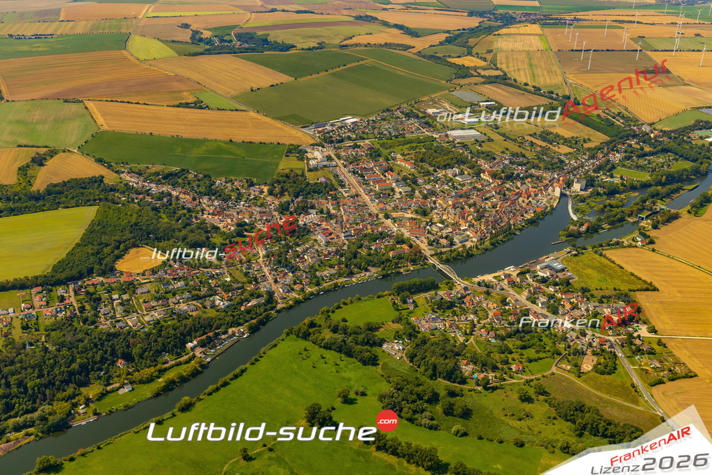 Bild der Stadt Alsleben - Die Luftaufnahme wurde 2025 vom UL-Flugzeug heraus erstellt ( keine Drohne ) - Hochauflösende Luftaufnahme - für professionelle Ausdrucke geeignet. Die Geschenkidee !Hier alle&nbsp;Infos zur Lizenzierung der LuftaufnahmeWir fliegen auch dieses Jahr wieder in Ihre Region um Luftbilder zu erstellen.- Luftbild anfragen