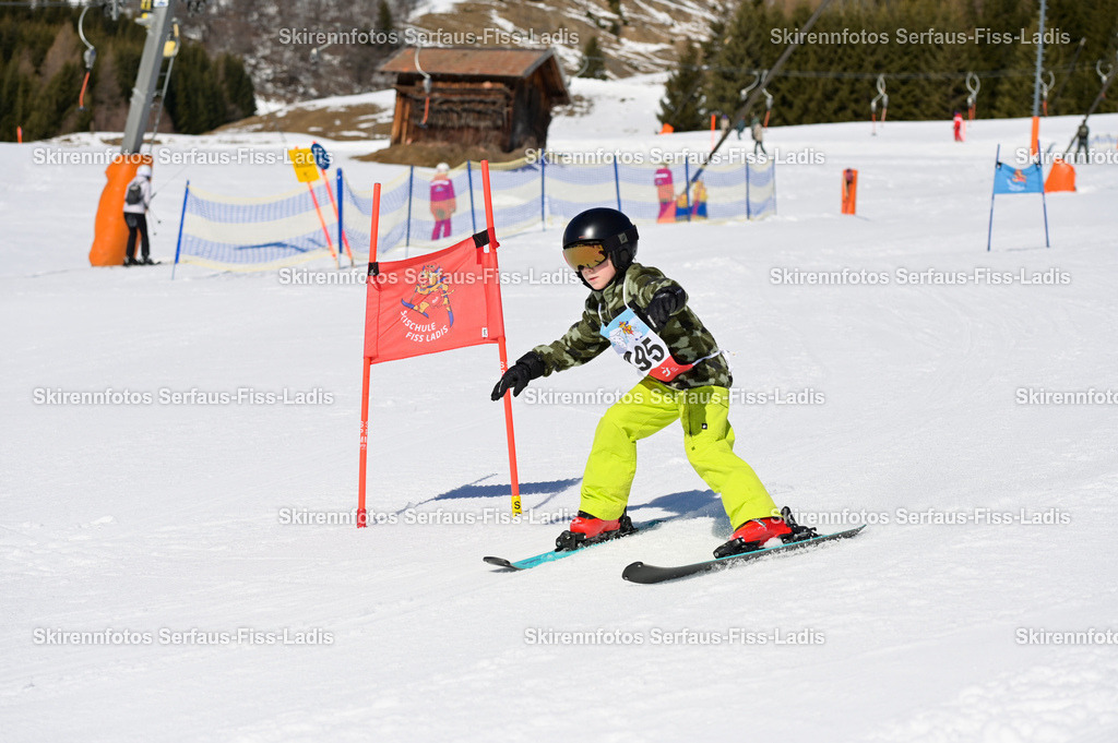 SRF_27.02.2026_451 | Skirennfotos,Serfaus,Fiss,Ladis,Kinderskirennen,Winter,Tirol,Oberland,skirace,SFL,feelfree,weil wir's genießen,ski,Ski,skifahren,Sonnenplateau, - Realisiert mit Pictrs.com