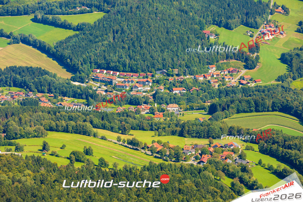 Luftaufnahme von Mais Neukirchen beim Heiligen Blut Bild- Das Luftbild wurde 2025 vom UL-Flugzeug heraus erstellt ( keine Drohne ) - Hochauflösende Luftaufnahme -Nicht vergleichbar mit Google Maps oder Satelittenbilder- Die Geschenkidee !Mit Lizenz und Bildrechte bestellbar
