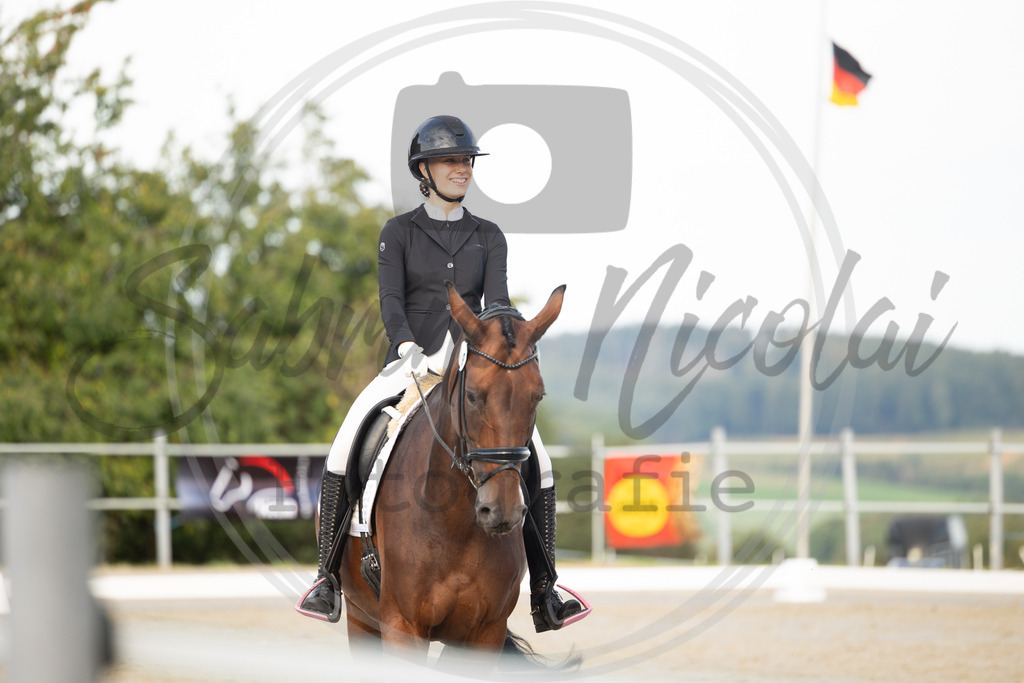 994A0439 | sabrinanicolaifotografie - Realisiert mit Pictrs.com